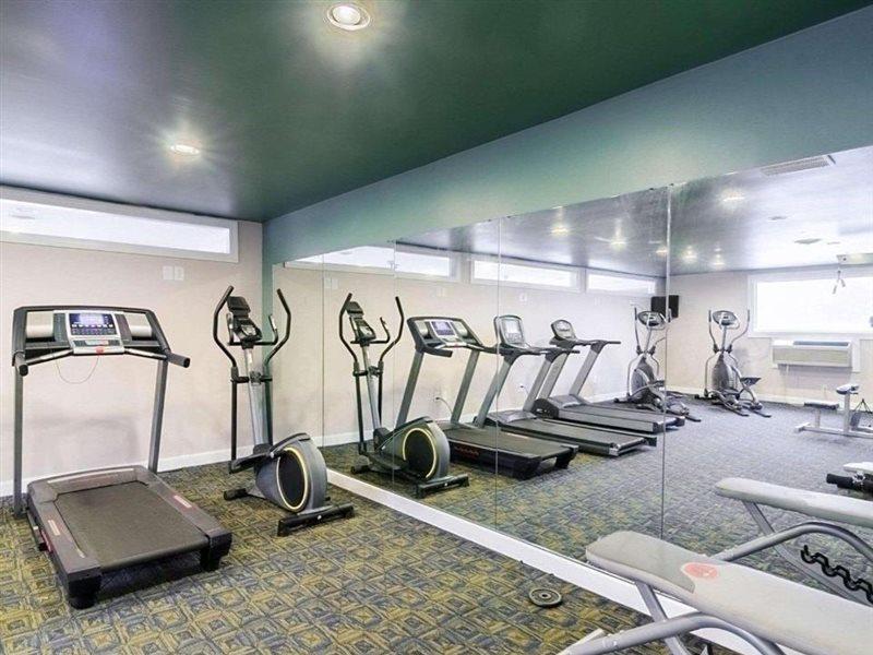 Rodeway Inn & Suites Williamsburg Central Dış mekan fotoğraf