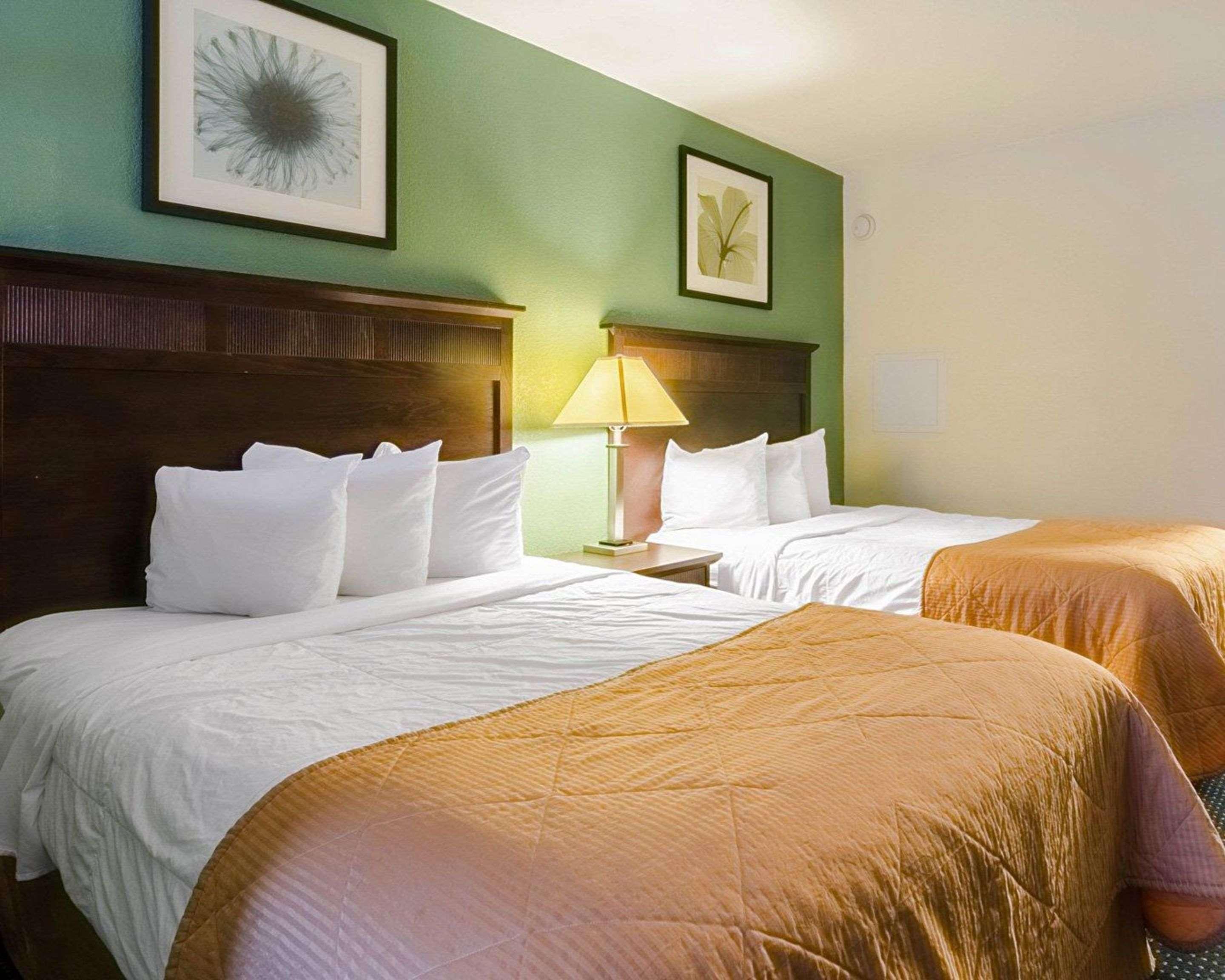 Rodeway Inn & Suites Williamsburg Central Dış mekan fotoğraf